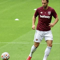 Craig Dawson height profile photo