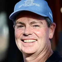 Craig Lowndes height profile photo