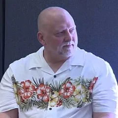 Craig Wolfley height profile photo