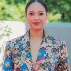 Cynthia Addai-Robinson height profile photo