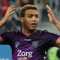 Cyriel Dessers height profile photo