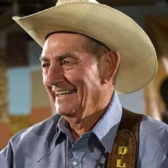 D. L. Menard height profile photo
