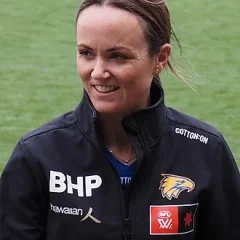 Daisy Pearce height profile photo
