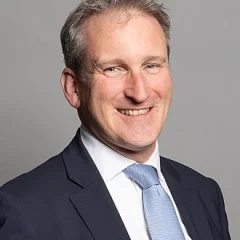 Damian Hinds height profile photo