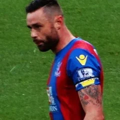 Damien Delaney height profile photo