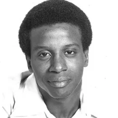 Damon Evans (actor) height profile photo