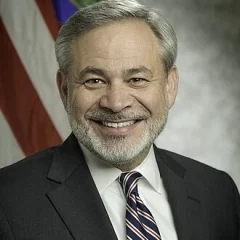 Dan Brouillette height profile photo