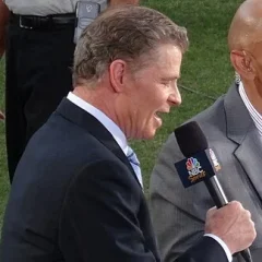 Dan Patrick (sportscaster) height profile photo