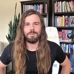 Dan Price height profile photo