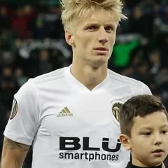 Daniel Wass height profile photo