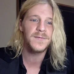 Daniel Webber (actor) height profile photo