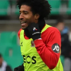 Dante (footballer) height profile photo