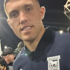 Dara O'Shea height profile photo