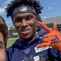 Darnell Mooney height profile photo