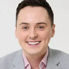 Darren Grimes height profile photo