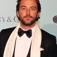 Darren McMullen height profile photo