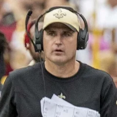 Darren Rizzi height profile photo