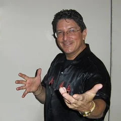 Daryl (magician) height profile photo