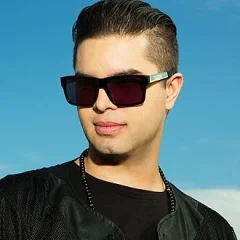 Datsik (musician) height profile photo