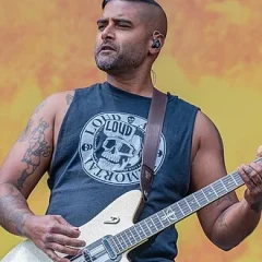 Dave Baksh height profile photo