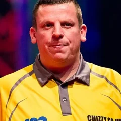 Dave Chisnall height profile photo