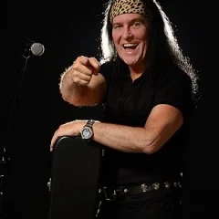 Dave Evans (singer) height profile photo