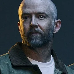 Dave Farrell height profile photo