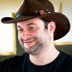 Dave Filoni height profile photo