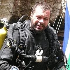Dave Shaw height profile photo