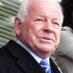 Dave Whelan height profile photo