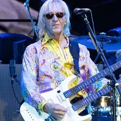 Davey Johnstone height profile photo