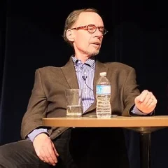David Carr (journalist) height profile photo