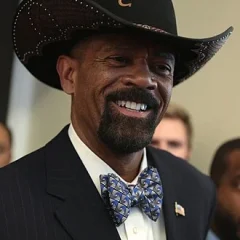 David Clarke (sheriff) height profile photo