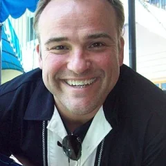 David DeLuise height profile photo