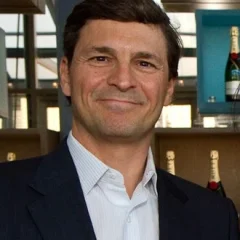 David Faber (journalist) height profile photo