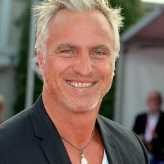 David Ginola height profile photo