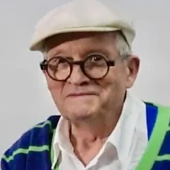 David Hockney height profile photo