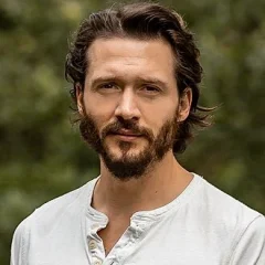 David Oakes height profile photo