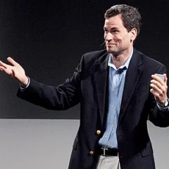 David Pogue height profile photo