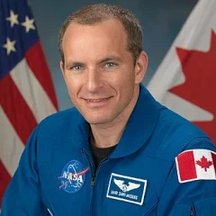 David Saint-Jacques height profile photo