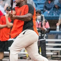 Davon Godchaux height profile photo