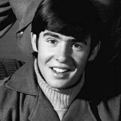 Davy Jones (musician) height profile photo