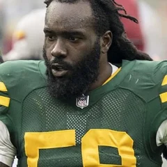 De'Vondre Campbell height profile photo