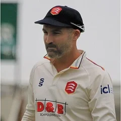 Dean Elgar height profile photo