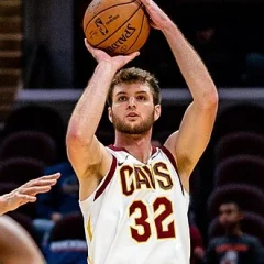 Dean Wade height profile photo