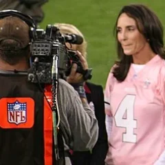 Deanna Favre height profile photo