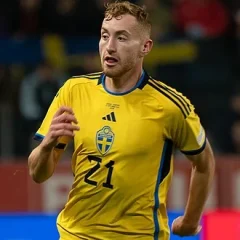 Dejan Kulusevski height profile photo