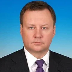 Denis Voronenkov height profile photo