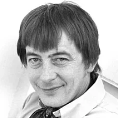 Derek Fowlds height profile photo