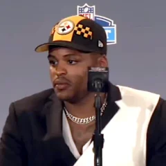 Devin Bush Jr. height profile photo